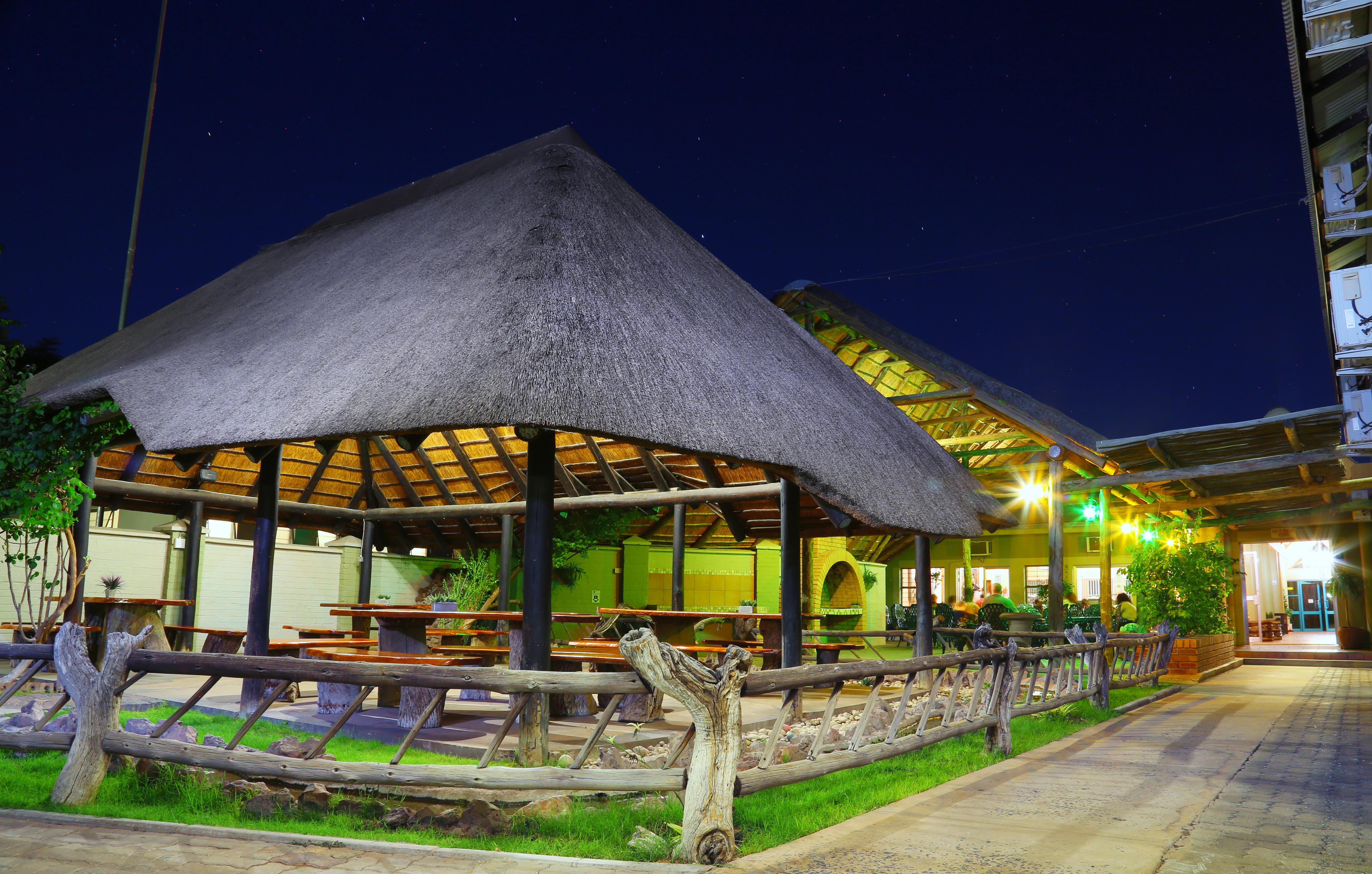 Kalahari Arms Hotel Khemsbok Esterno foto