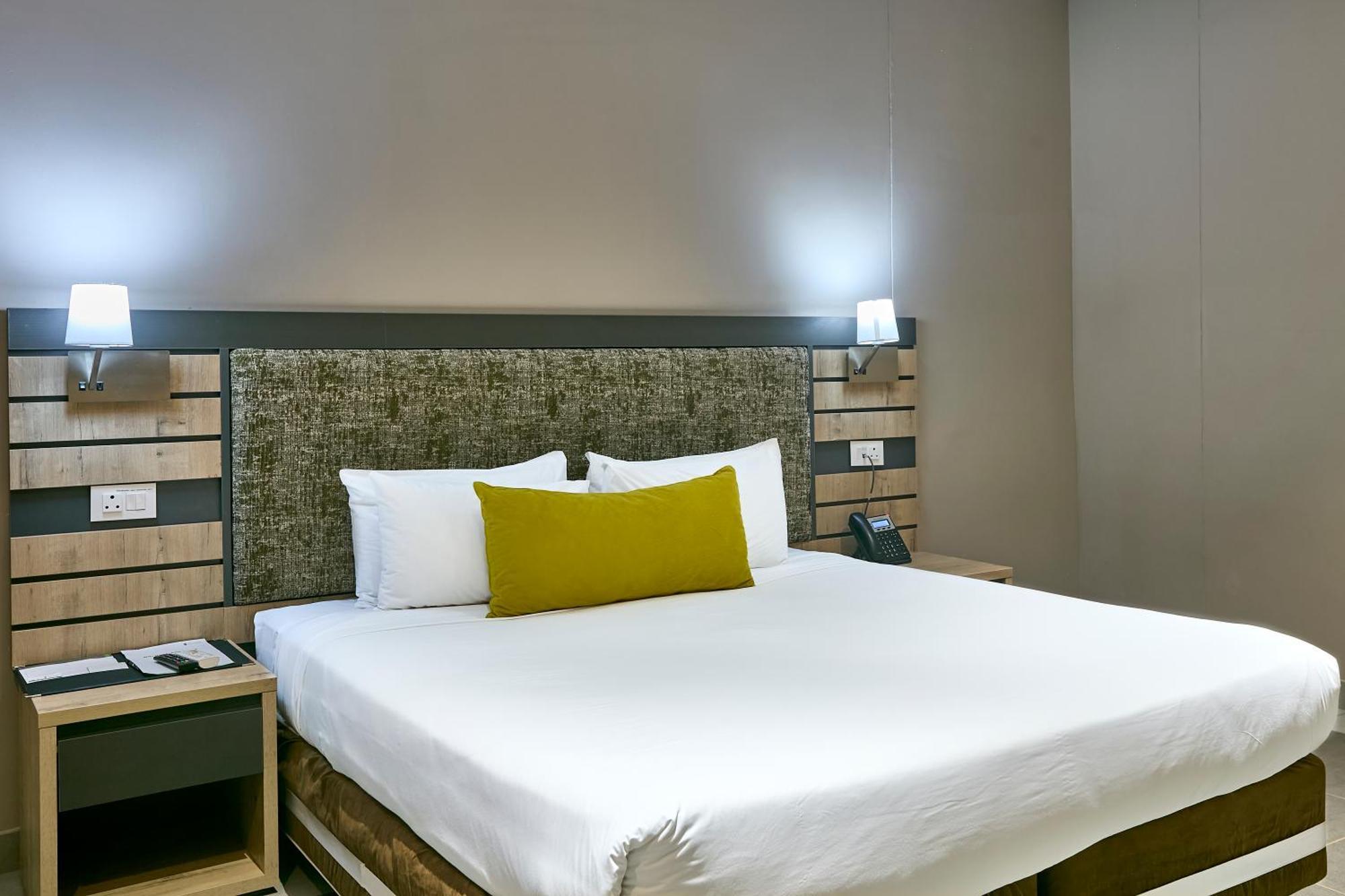 Kalahari Arms Hotel Khemsbok Esterno foto