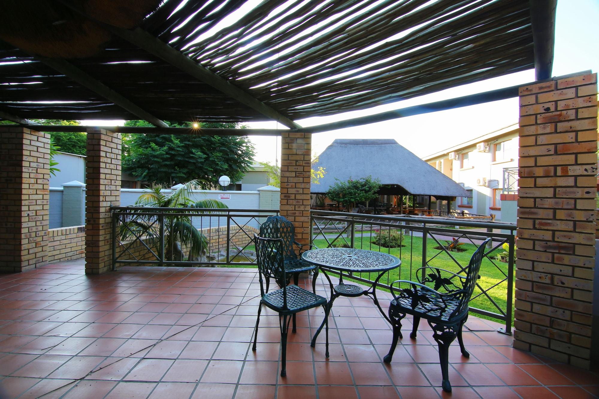Kalahari Arms Hotel Khemsbok Esterno foto